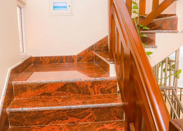 Ashu Apartament *